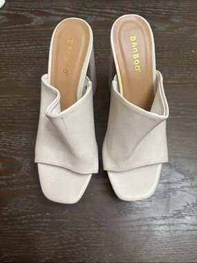 BAMBOO Women's Cream Draped Open-Toe Slide Heels